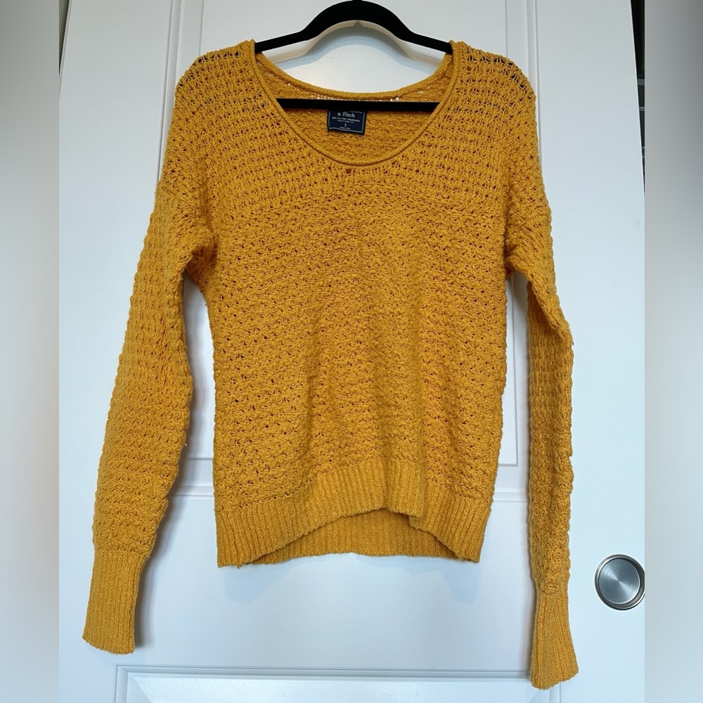 Abercrombie & Fitch Knit Sweater